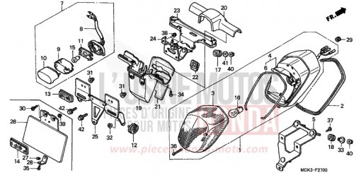 FANALE POSTERIORE VT1100C22 di 2002
